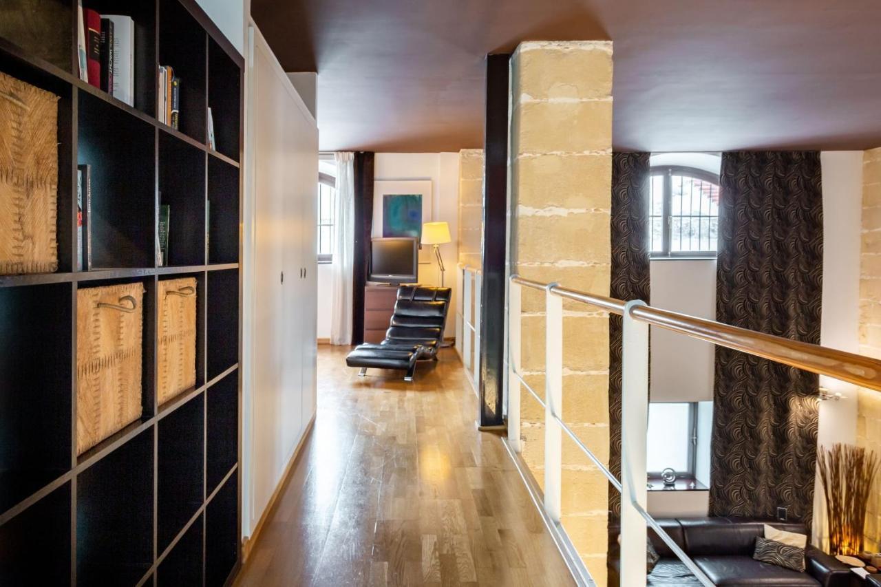Apartament Artqhost Jerez Huge Loft & Free Parking Jerez de la Frontera Zewnętrze zdjęcie